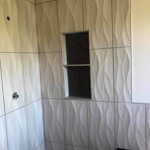 Completed Shower Walls in Fort Gratiot